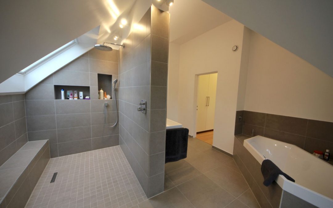 WHERE MODERN AND TRADITIONAL MEET